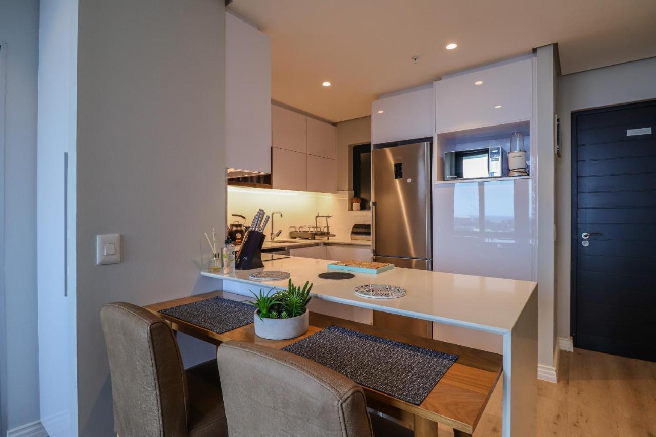 Sixteen On Bree 2015 By Ctha Apartment