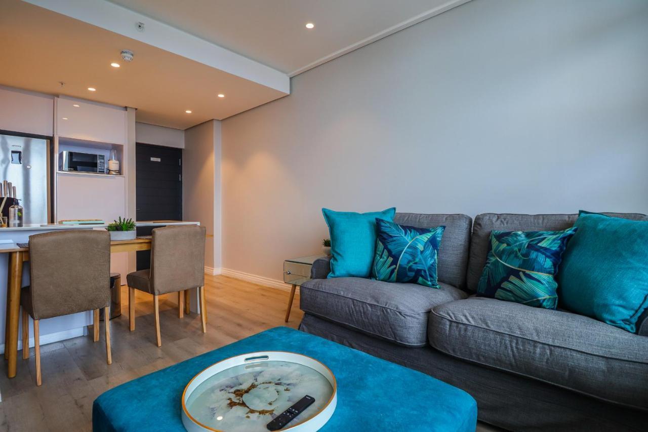 Apartment Sixteen On Bree 2015 By Ctha