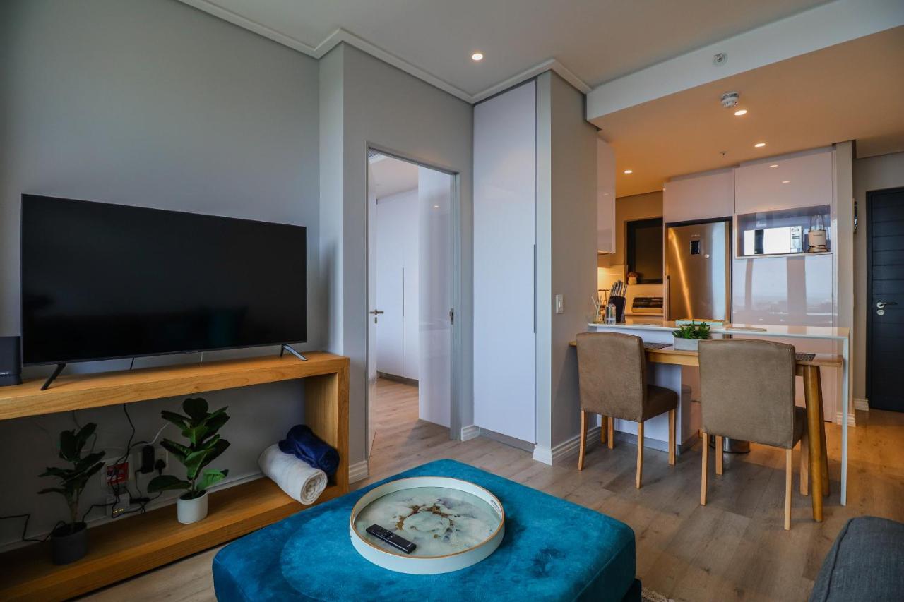 Apartment Sixteen On Bree 2015 By Ctha Cape Town