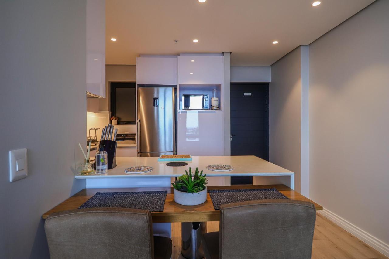 Sixteen On Bree 2015 By Ctha Apartment *